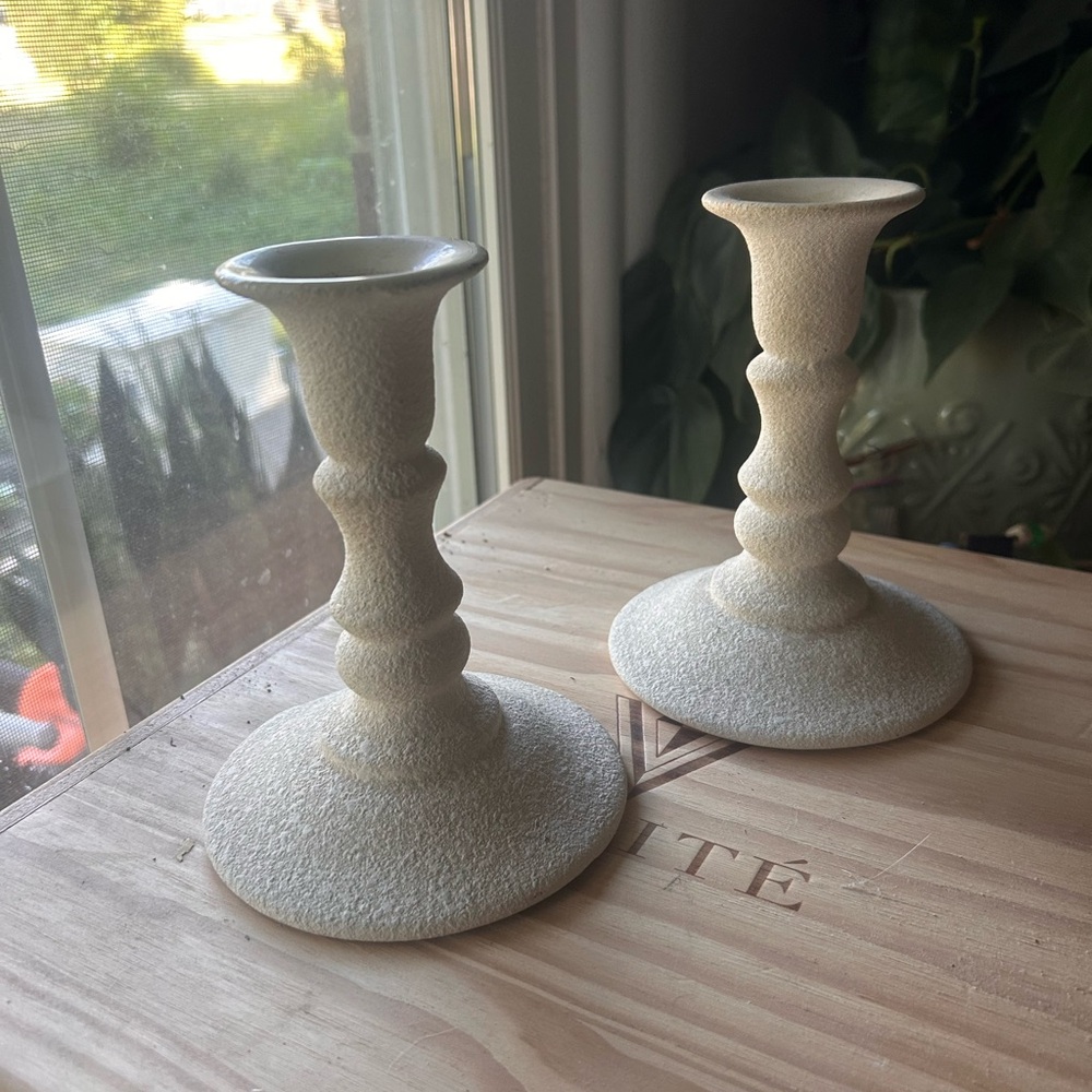 Vintage Haeger 1985 Textured Ivory Ceramic Candlestick Holders Pair - Picture 3 of 6